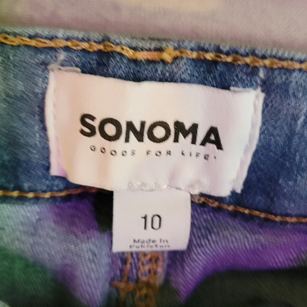 Sonoma Goods For Life Women Blue Denim Bermuda Shorts Cuffed Size 10 Medium Wash
